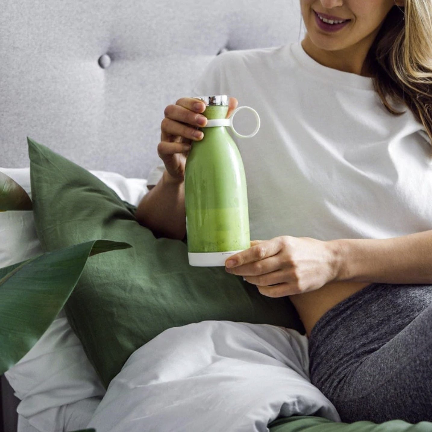 AuraCollective™ Blender Bottle